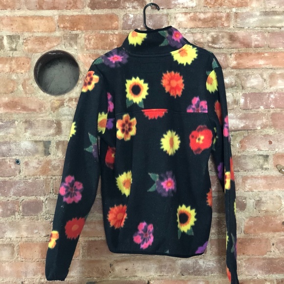 GNARLY 1/4 snap Floral Fleece - Picture 1 of 2